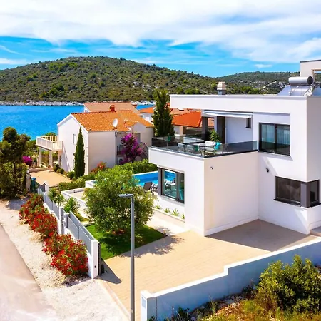 بيت للعطل Luxurioese Dolce Direkt Am Mit Privatem Pool Und Parkplatz *